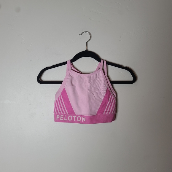 Peloton Seamless Double Layer Pink Sports Bra Size Medium - Picture 2 of 6